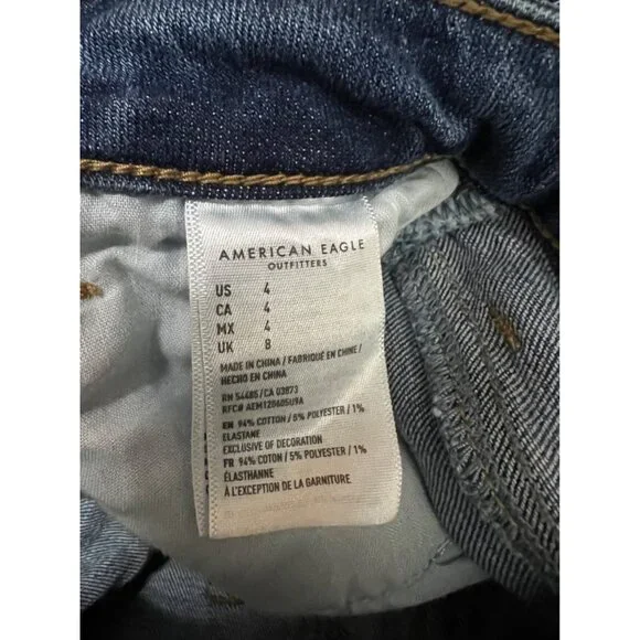 American Eagle Super Hi-Rise Shortie raw Hem Denim Jeans Size 4 - Picture 5 of 8